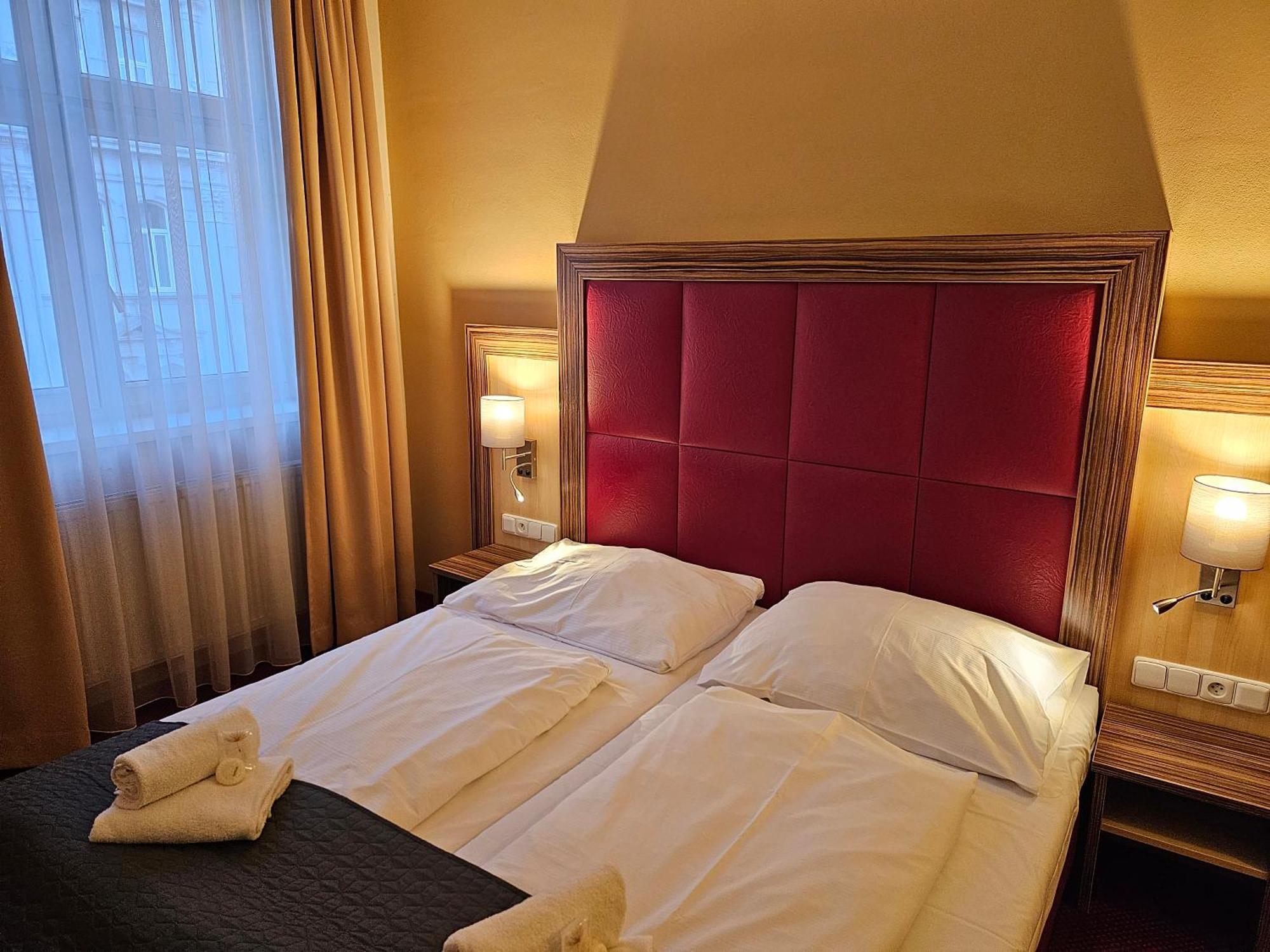 Hotel U Divadla Znojmo Εξωτερικό φωτογραφία