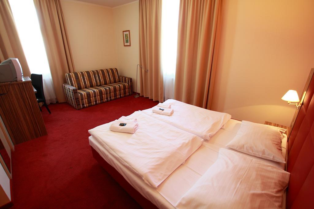 Hotel U Divadla Znojmo Εξωτερικό φωτογραφία