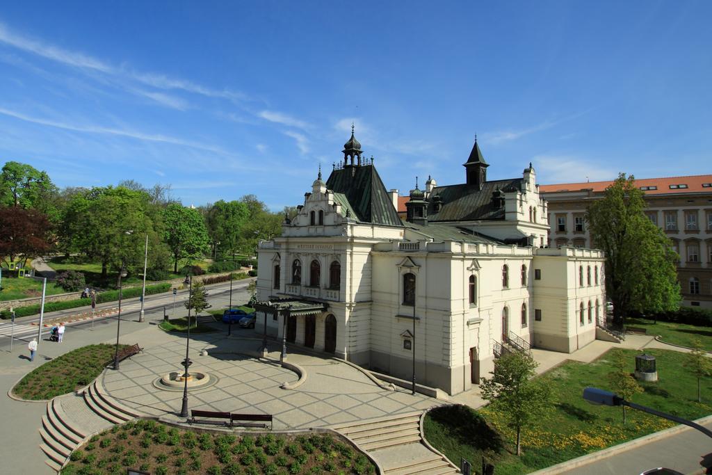 Hotel U Divadla Znojmo Εξωτερικό φωτογραφία