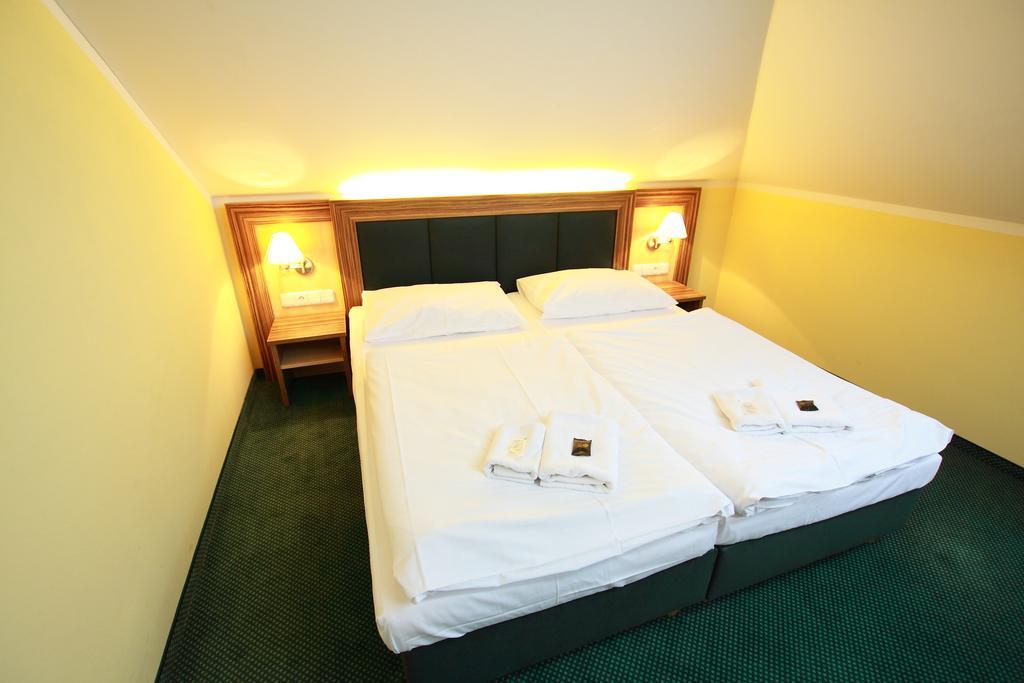 Hotel U Divadla Znojmo Εξωτερικό φωτογραφία